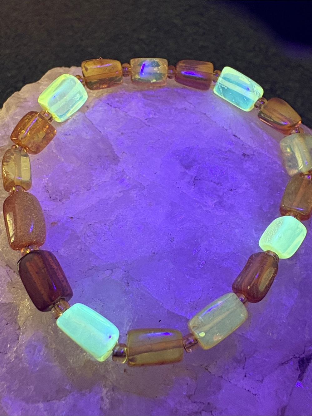 Amber rectangular shape bracelet - Picture 2 of 4